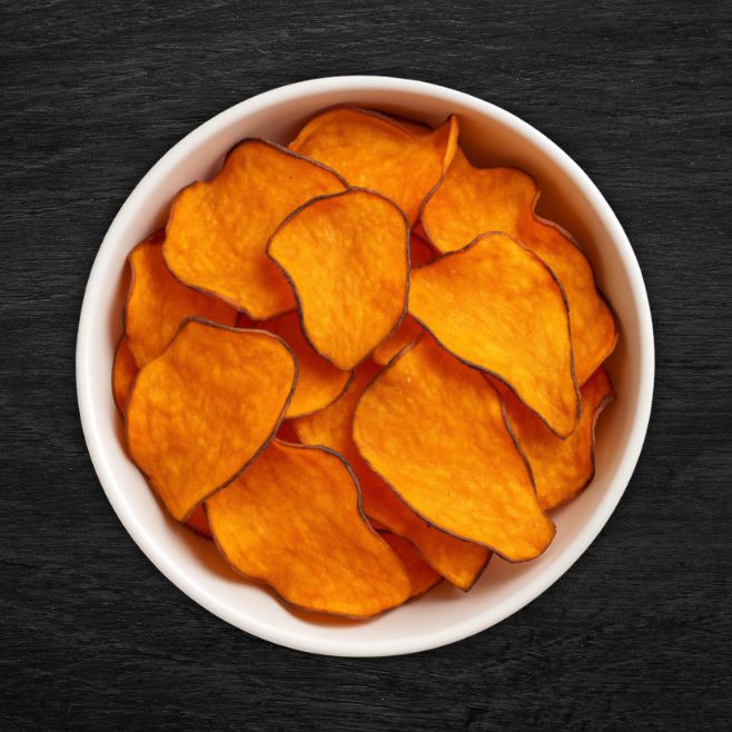 tazón con chips de camote natural horneado sabor limón snack saludable para vender