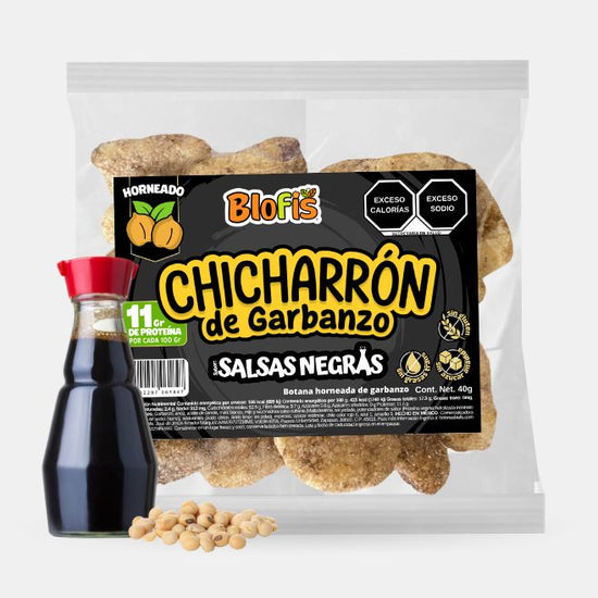 bolsa de chicharron de garbanzo marca botanas saludables blofis con una botella de salsa de soya y semillas de soya natural