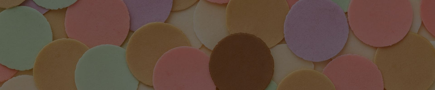 obleas de amaranto saludables en varios sabores con un filtro oscuro